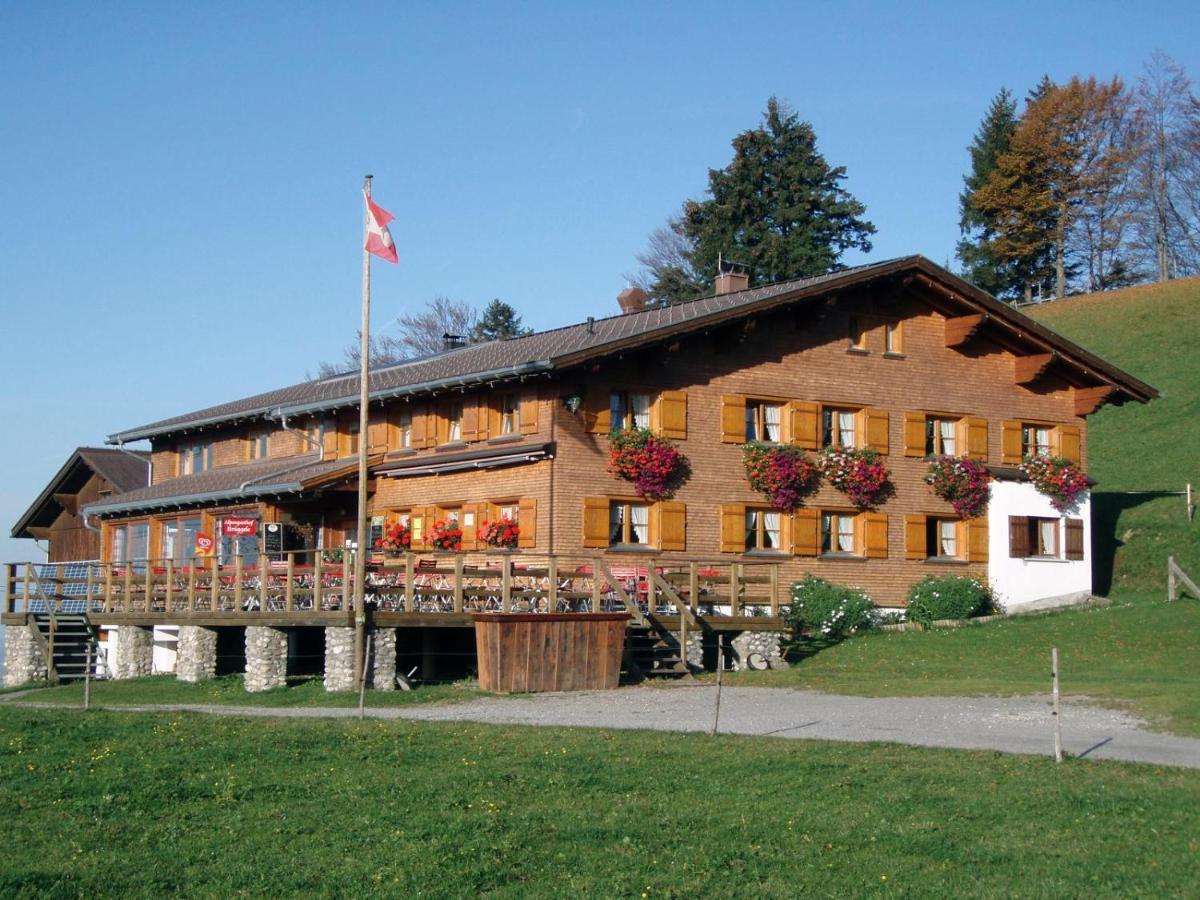 Alpengasthof Brueggele Alberschwende Exterior photo
