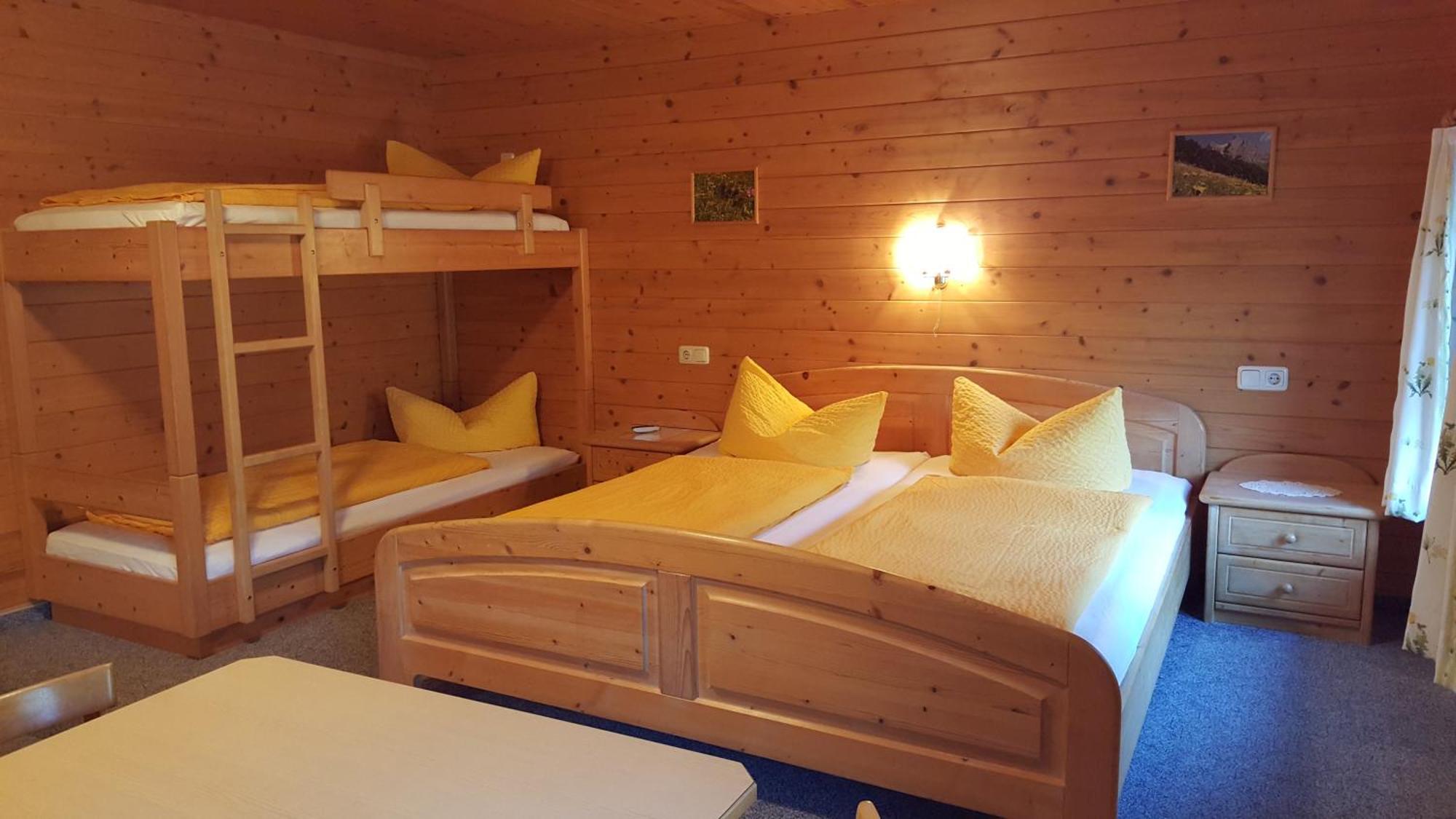 Alpengasthof Brueggele Alberschwende Room photo